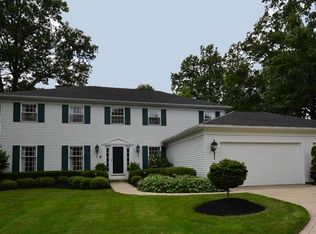 28259 Farrs Garden Path, Westlake, OH 44145