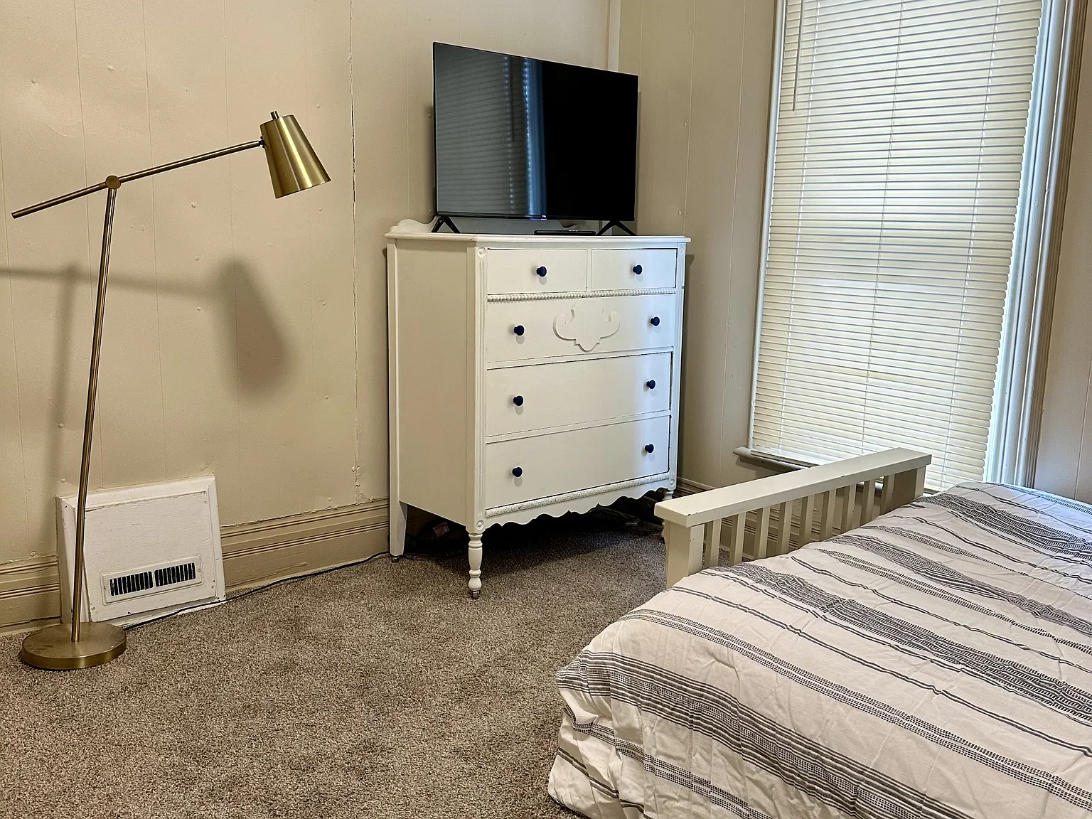 2123 C Avenue (The Crystal on C Avenue) - 3 — Photo 1