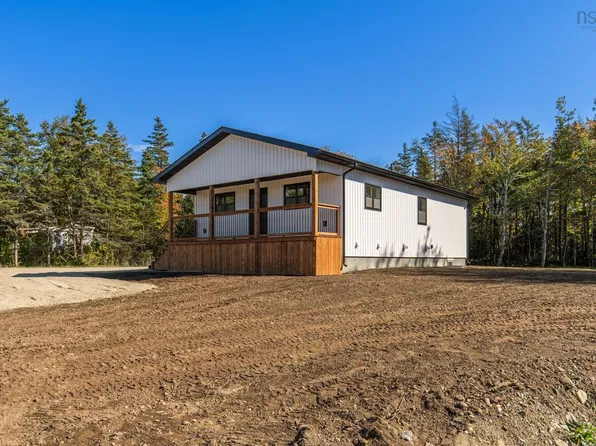 284 Highway 334, Arcadia, NS B0W 1B0