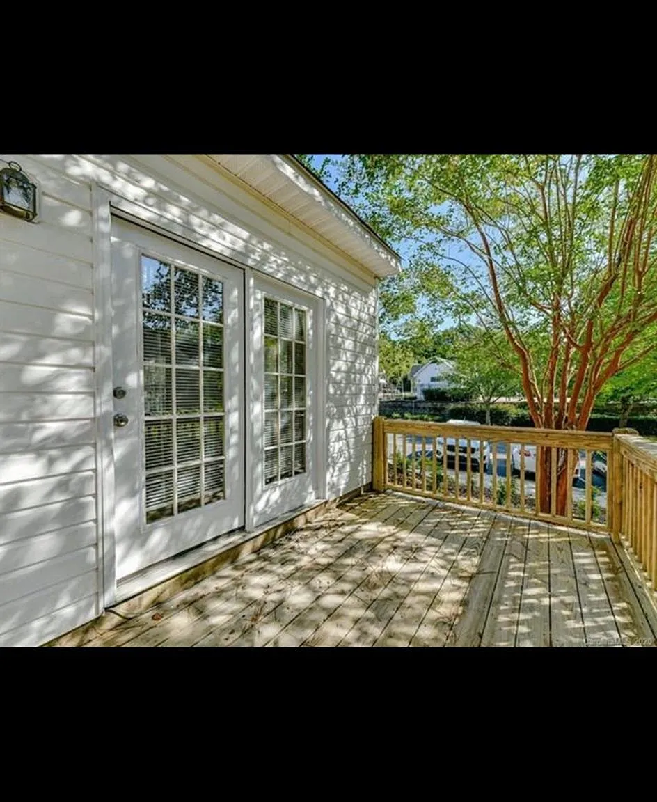 9505 Elizabeth Townes Ln — Photo 2