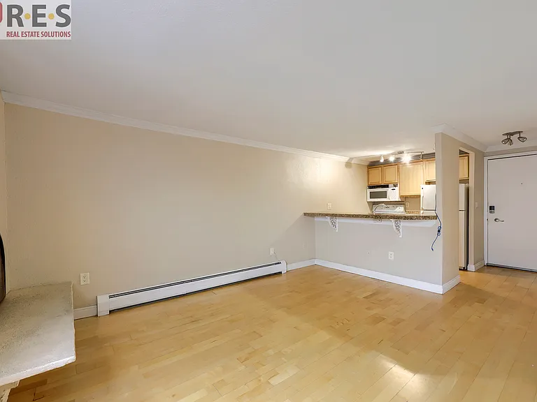 1125 N Washington St #502 — Photo 12