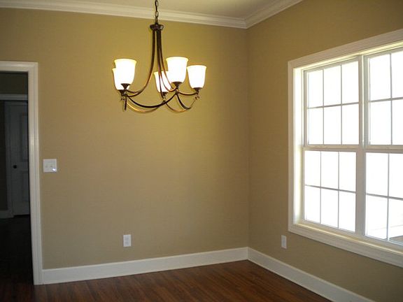 3rd image of 21 Marys Ln SE