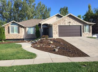 807 Mill Shadow Dr, Kaysville, UT 84037