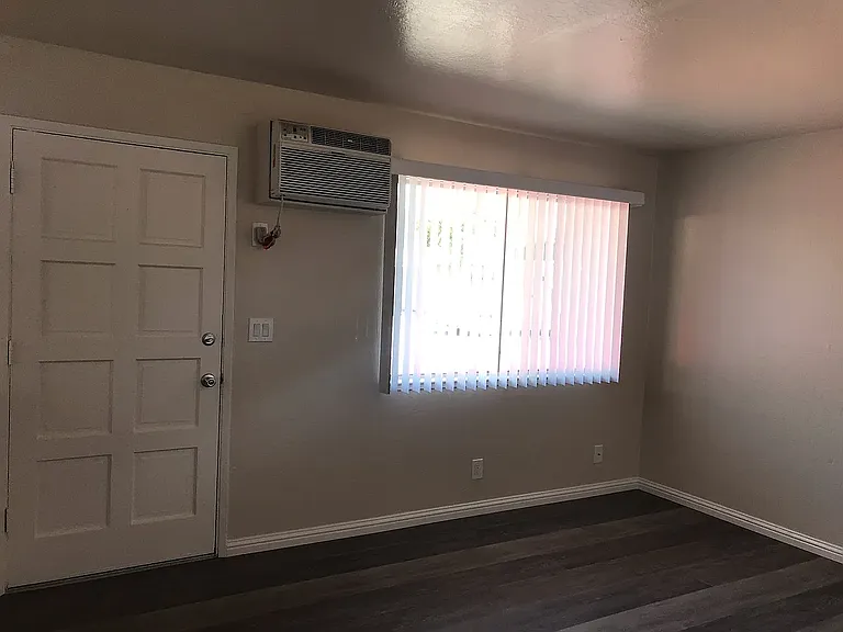 7190 Eigleberry St #5 — Photo 4