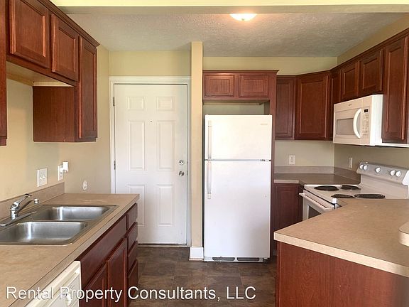 3rd image of 3016 Chicago Dr SW #3016