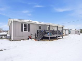 139 Beeny Rd, Manitou, KY 42436