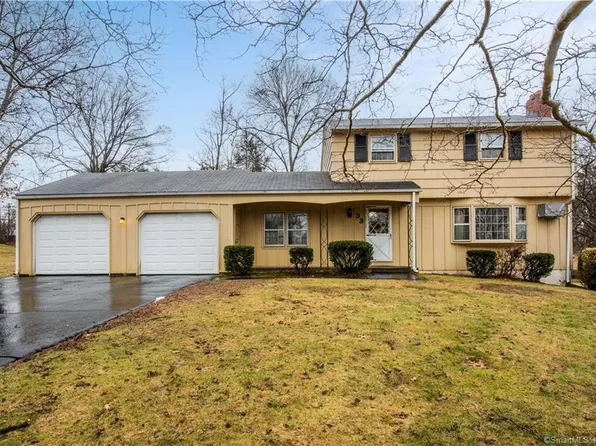 33 Clover Lane, East Hartford, CT 06118