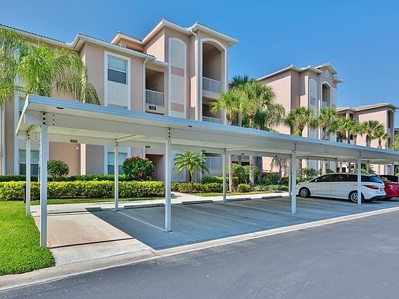 3rd image of 10370 Washingtonia Palm Way APT 4331