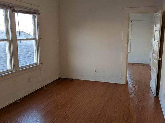 2nd image of 44 Navy St APT 14