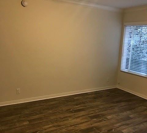 5th image of 1832 S Bundy Dr APT 5