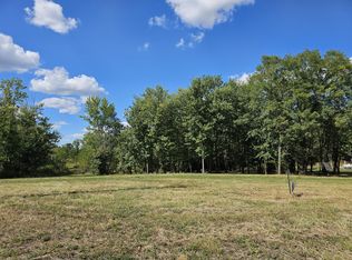1011 McCormick Ln, Lawrenceburg, KY 40342