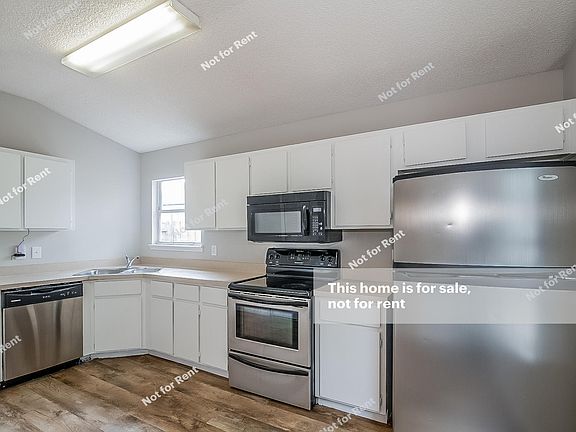 3rd image of 1495 Cove Landing Dr