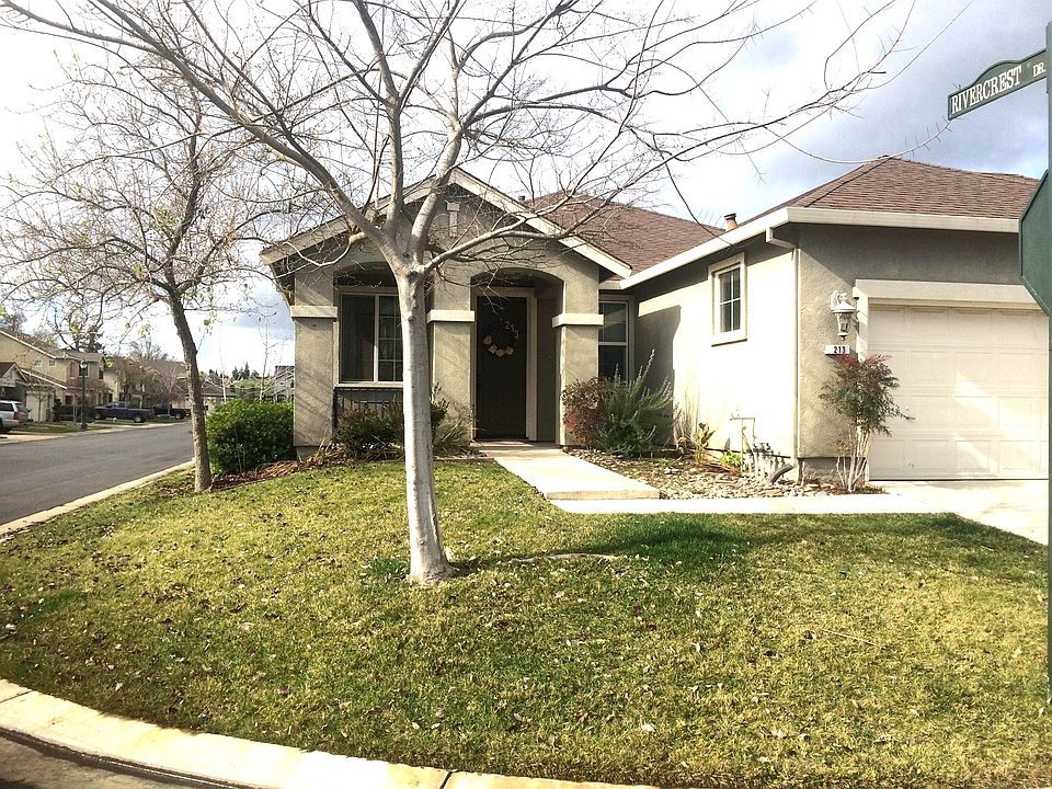 1st image of 213 Waters Edge Dr