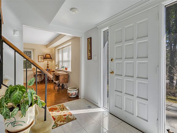 2nd image of 21 Ebbtide Ln
