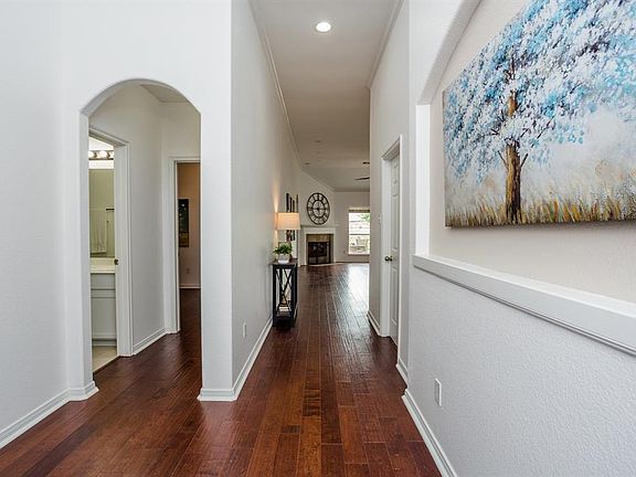 5th image of 25726 Chapman Falls Dr