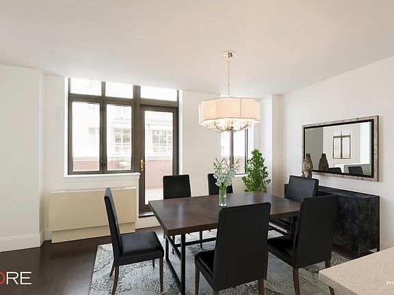 4th image of 125 W 22nd St #1011B