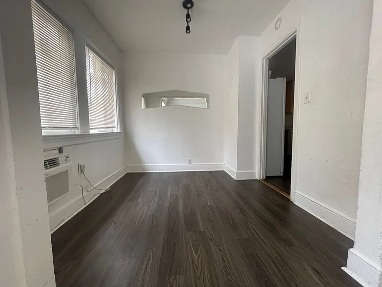 710 Normal Ave — Photo 4