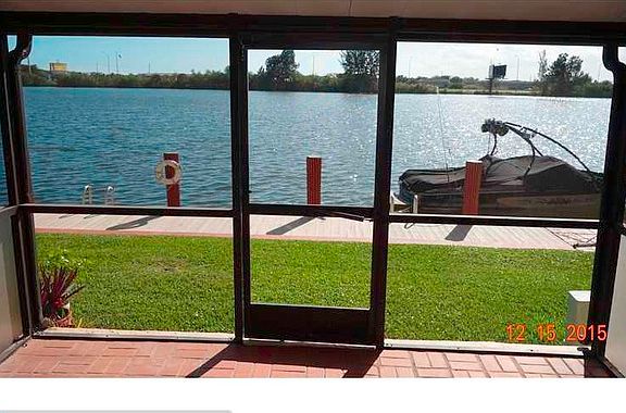 2nd image of 1100 Crystal Lake Dr APT 114