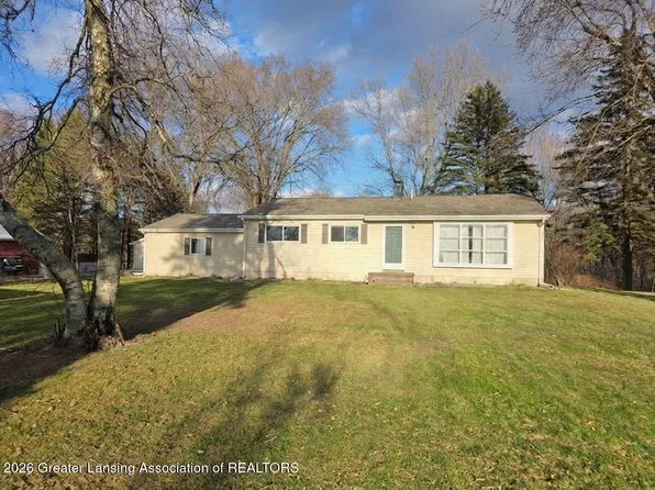 7741 S Cochran Rd, Olivet, MI 49076