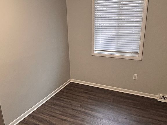 5th image of 47491 Condor Ave