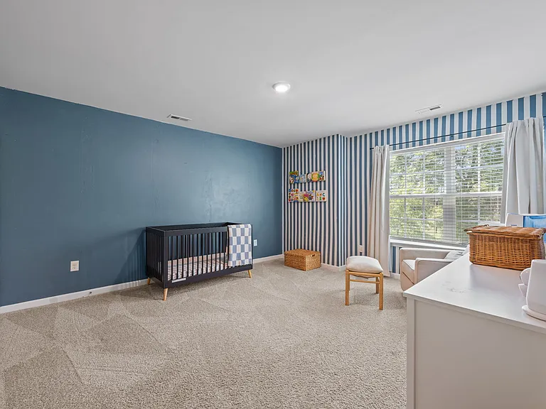 1009 Chiles Dr — Photo 10