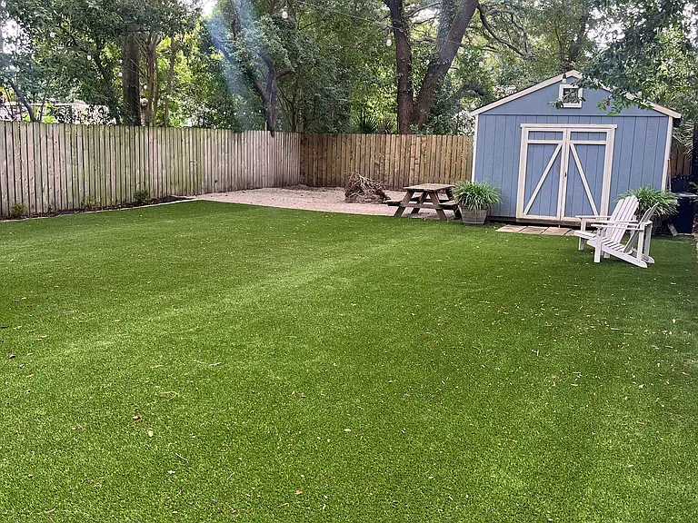 2209 Heriot St — Photo 22