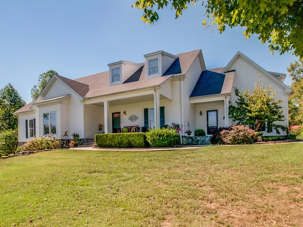 6453 Drumright Rd, College Grove, TN 37046