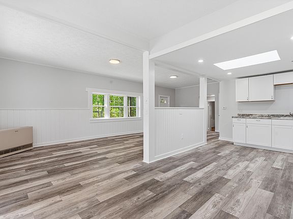 5th image of 2415 Sanford Road #3