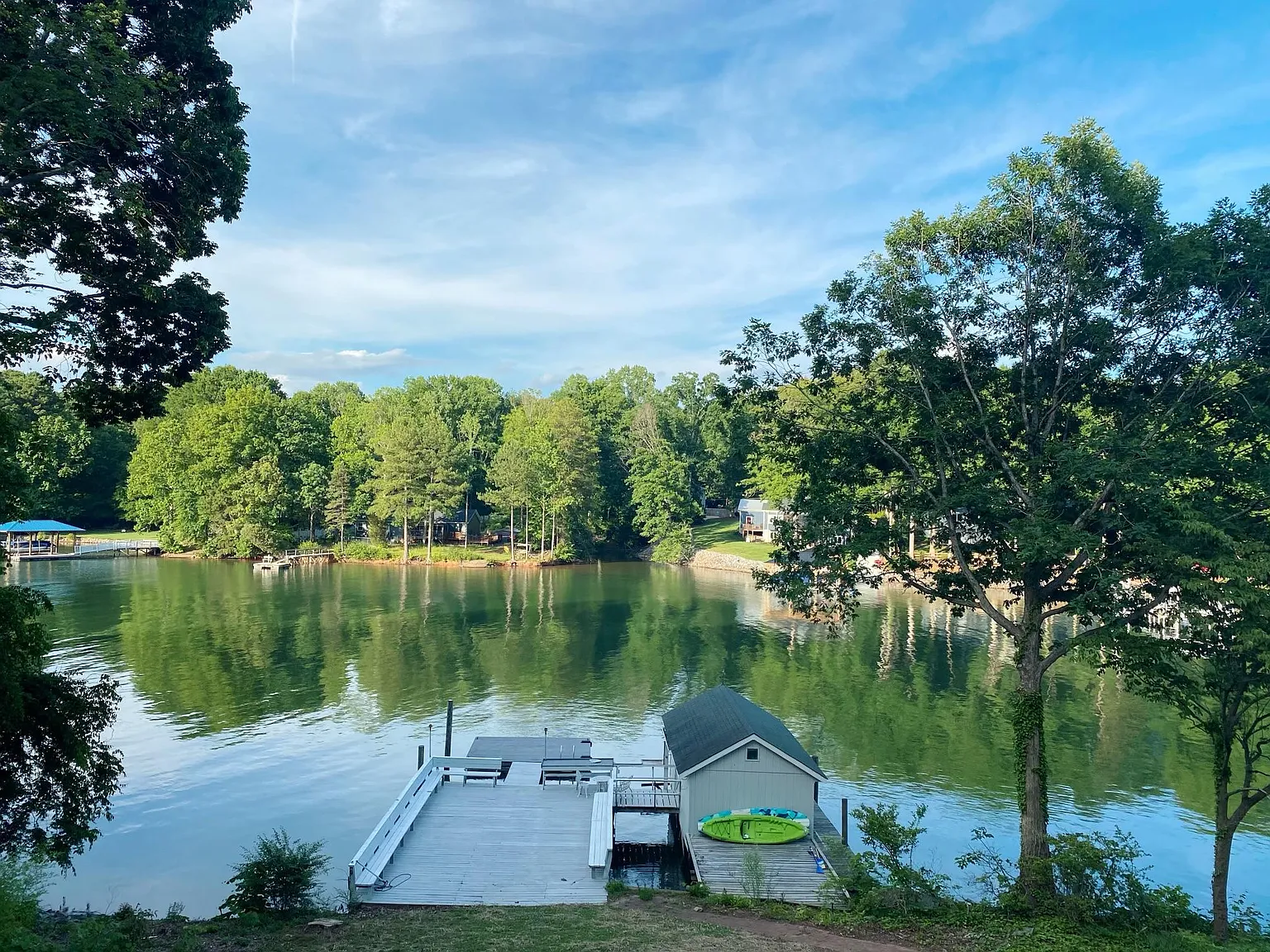 4 bed, 2733 sqft, $7,800 — Photo 2