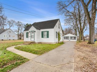 706 36th St SW, Wyoming, MI 49509