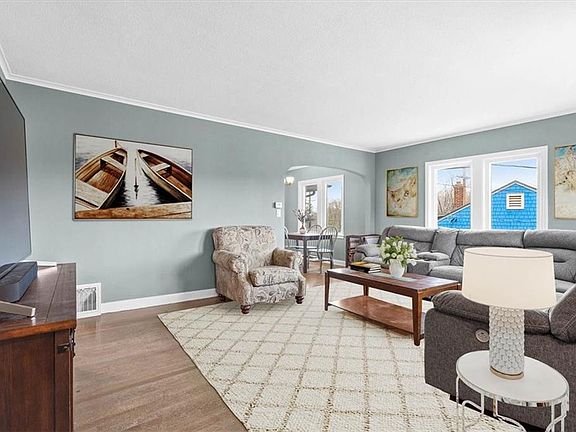 3rd image of 4426 Georgia Ave