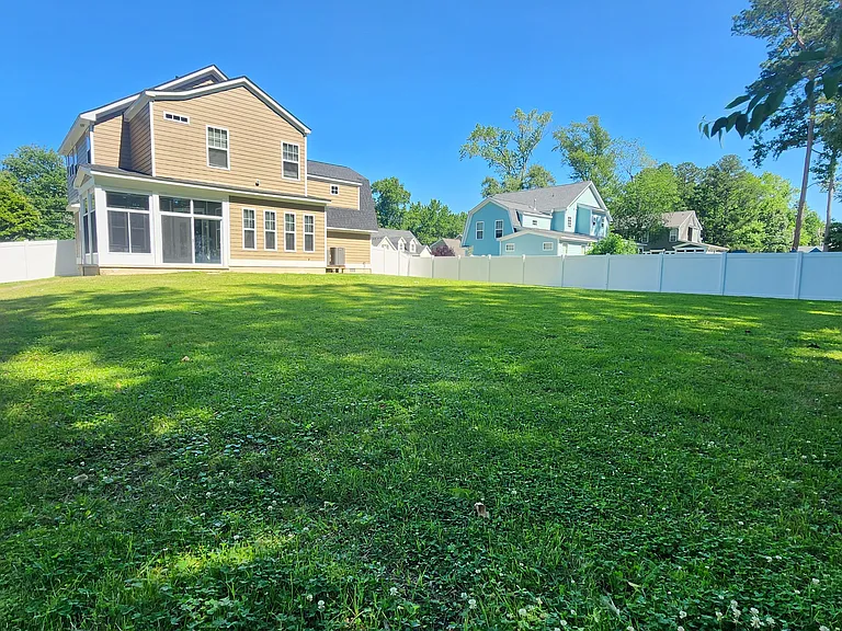 1915 Lemonwood Rd — Photo 32