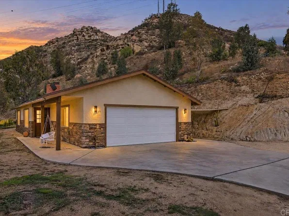 13676 Willow Rd, Lakeside, CA 92040