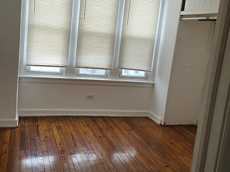 2088 E Victoria St — Photo 6
