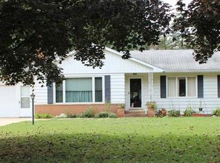 248 Crestview Ave, Waterloo, IA 50701