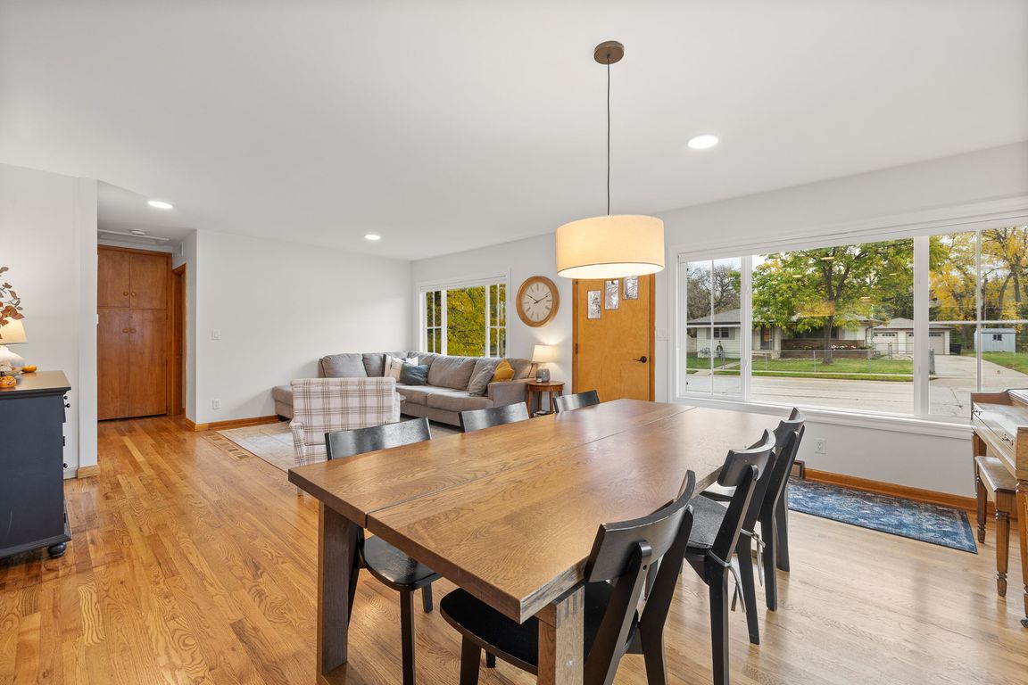 next background image