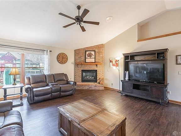 5th image of 545 Anson Ln