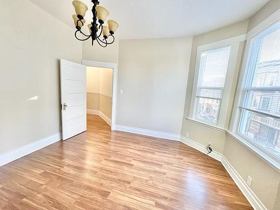 5th image of 485 Union St APT C