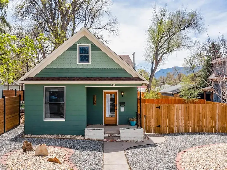 815 E Cache La Poudre St #A — Photo 4