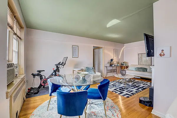 Sold by Casa Blanca Real Estate | media 4