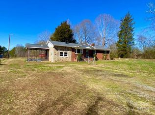 281 S Grandview Rd, Clover, SC 29710