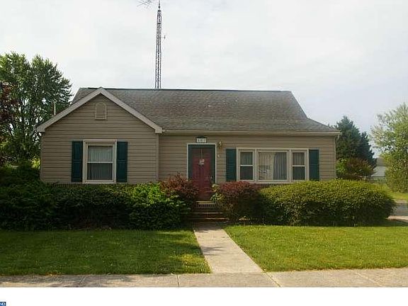 3rd image of 507 Shaw Ave