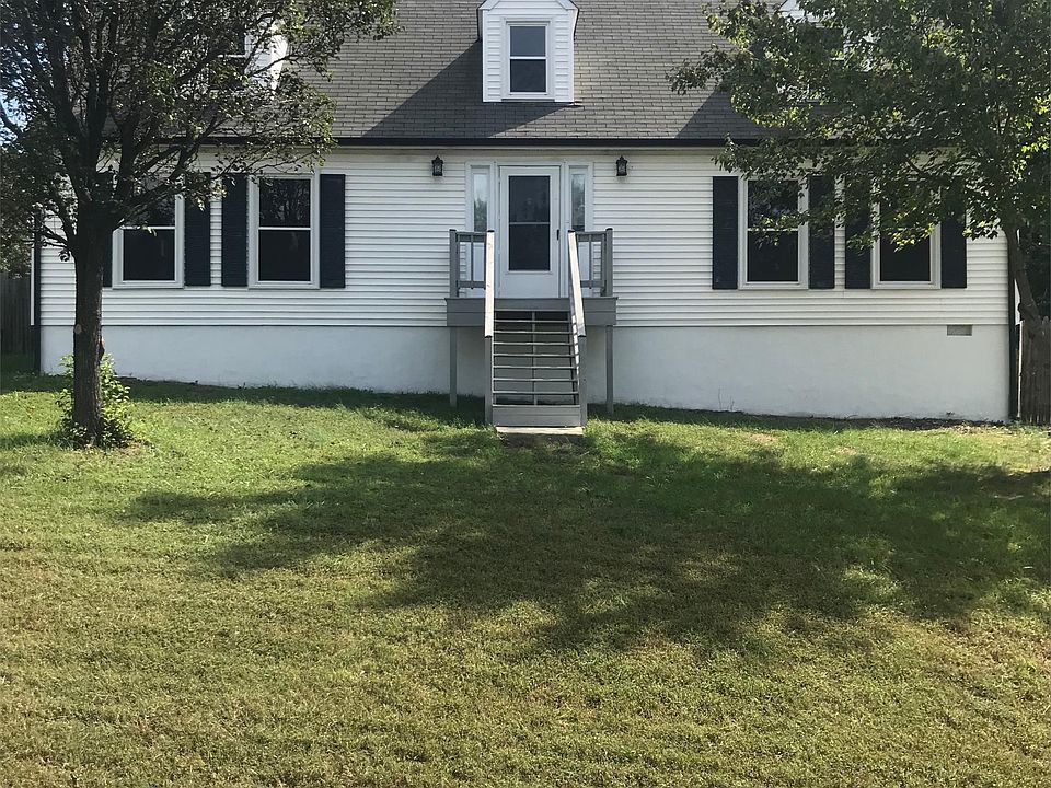 1st image of 11727 Camelot Way
