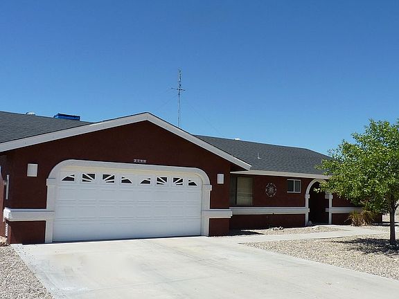 3rd image of 2790 Hidden Valley Dr