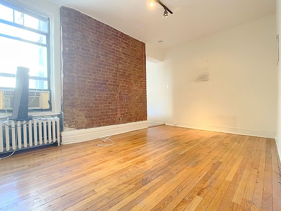 2nd image of 338 E 92nd St APT 30
