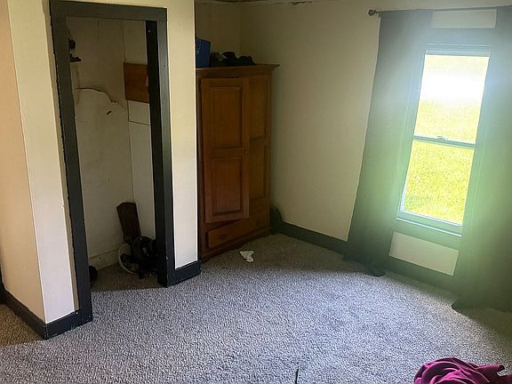 4th image of 311 Greentown Rd