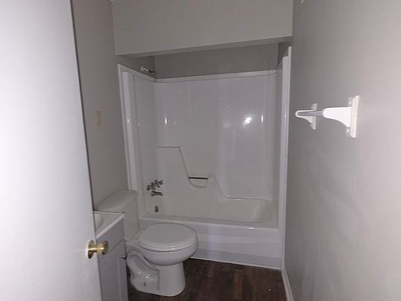 3rd image of 408-412 Graham St #412G2