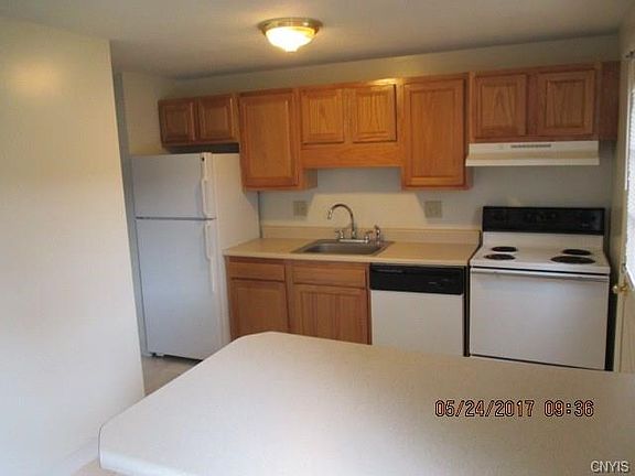 5th image of 363 Cameco Cir