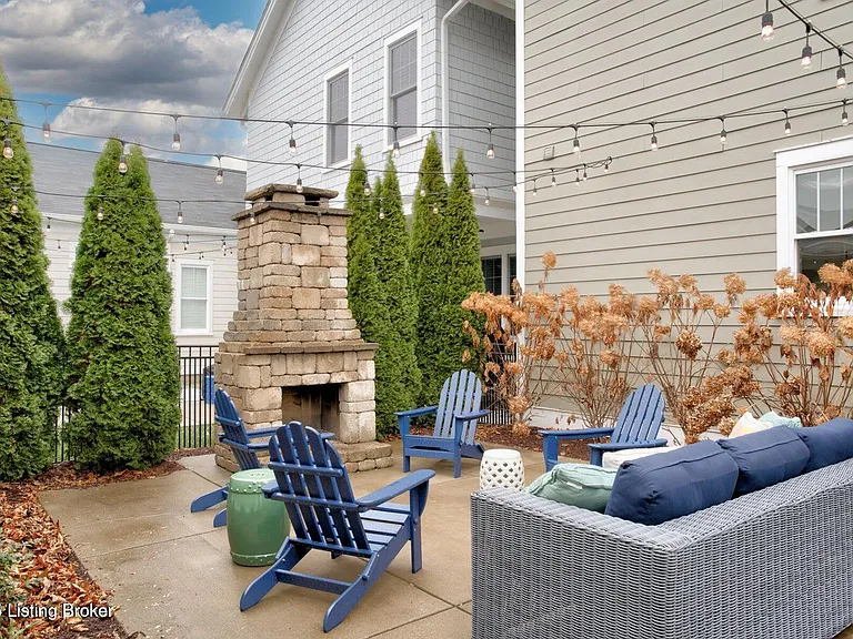 6108 Mistflower Cir — Photo 25