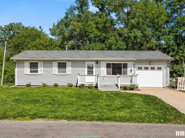 105 W Almond Dr, Washington, IL 61571